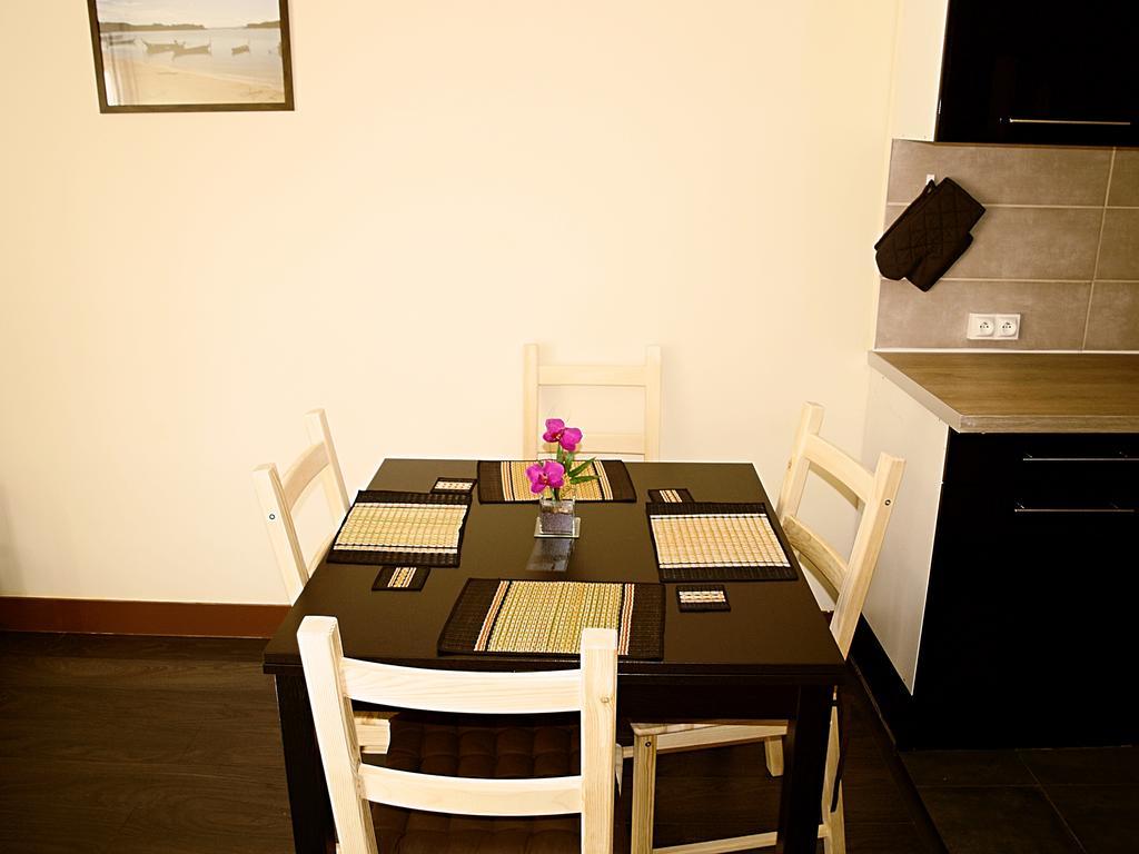 Au Petit Thai - T2 Avec Balcon - Montpellier Centre Διαμέρισμα Εξωτερικό φωτογραφία